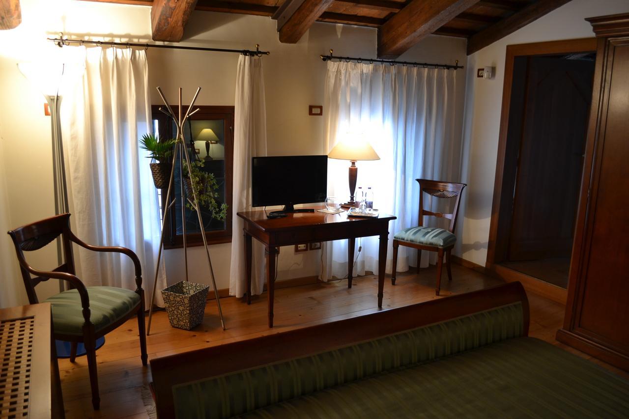 Palazzo Bortolan Hotel Treviso Exterior photo